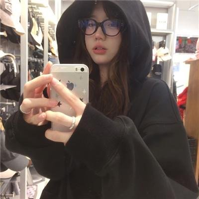 新闻女人